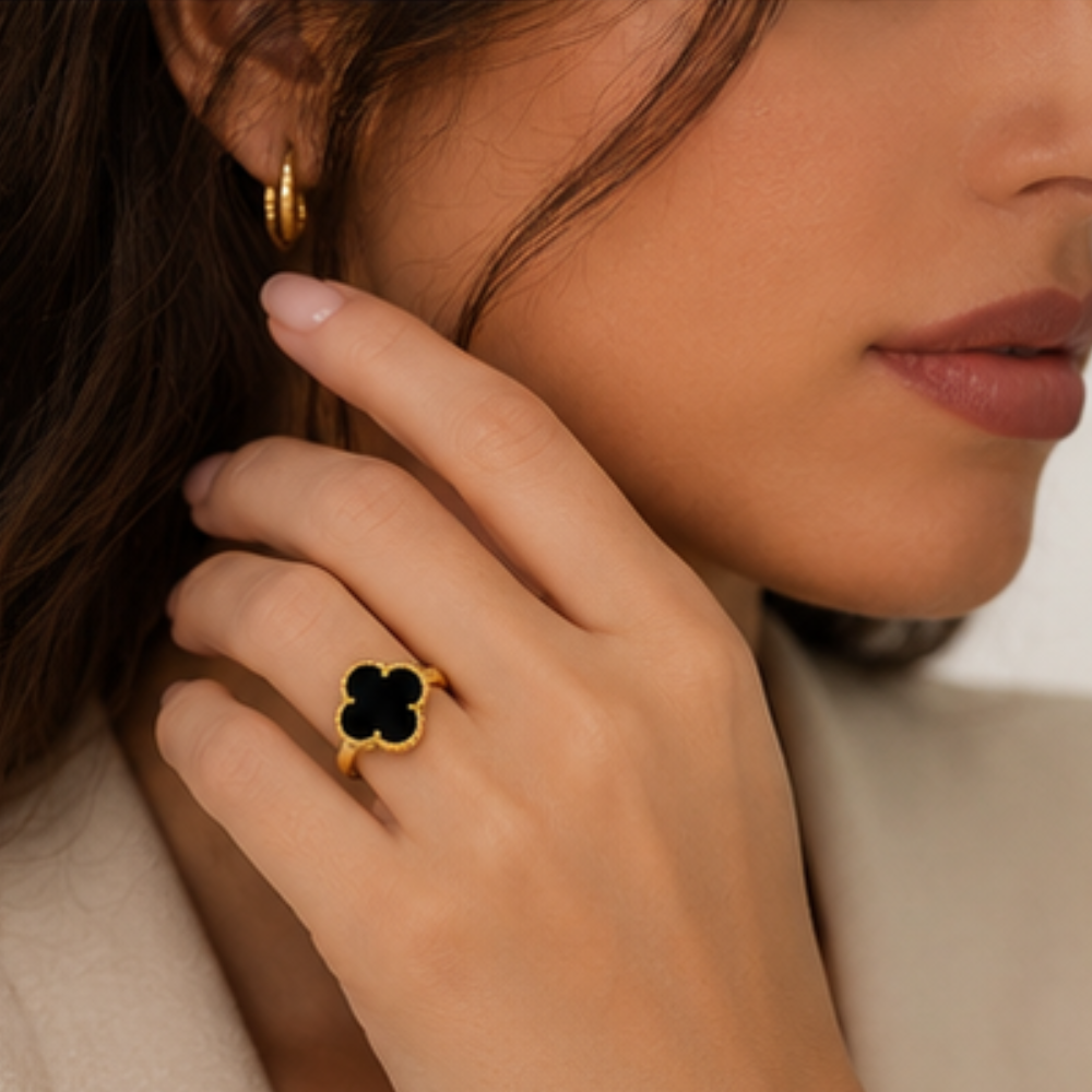 Clover Ring