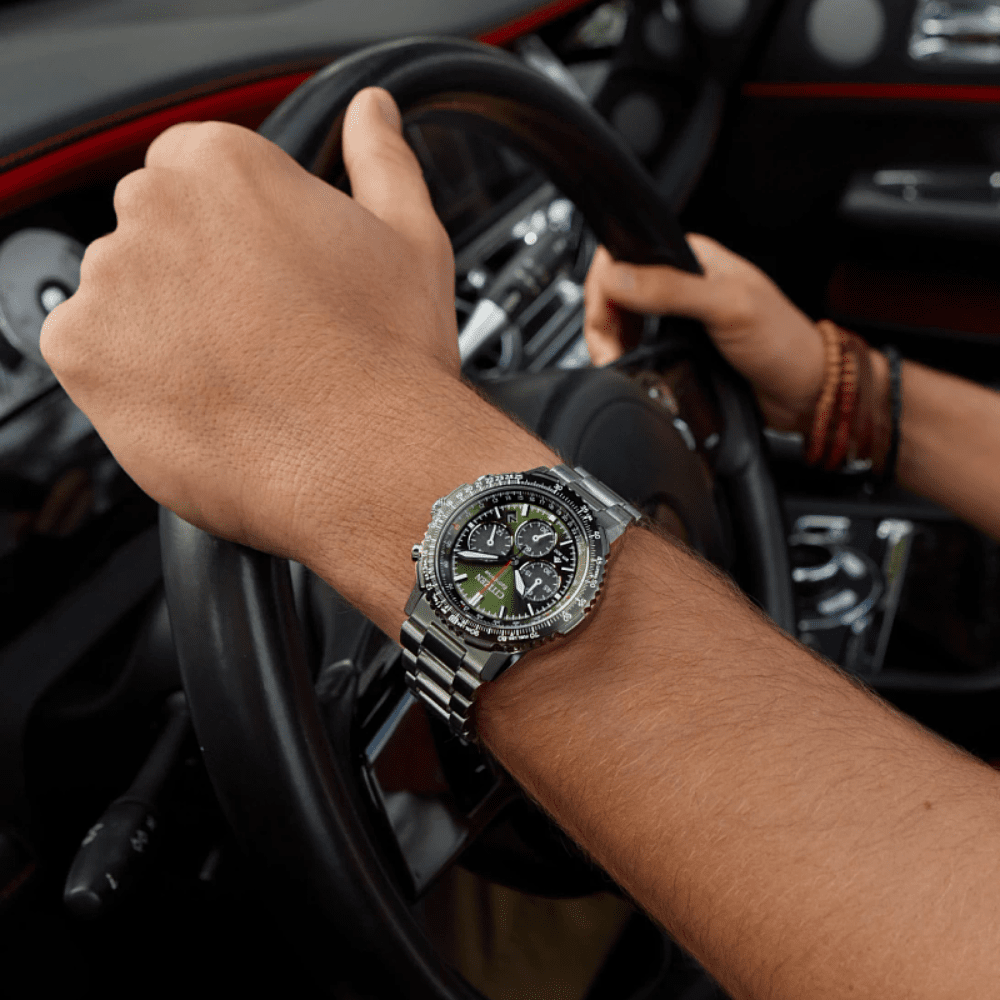 Men wearing a promaster citizen watch on his wrist