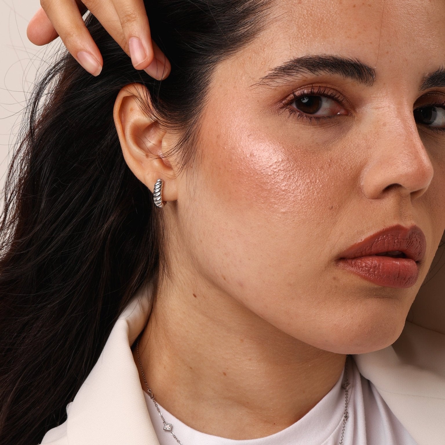 bold everyday hoop earrings styling