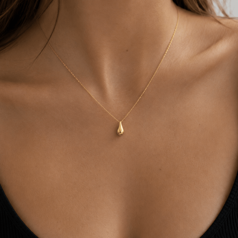 Gold Teardrop Pendant Necklace - Karen's Fine Jewellery